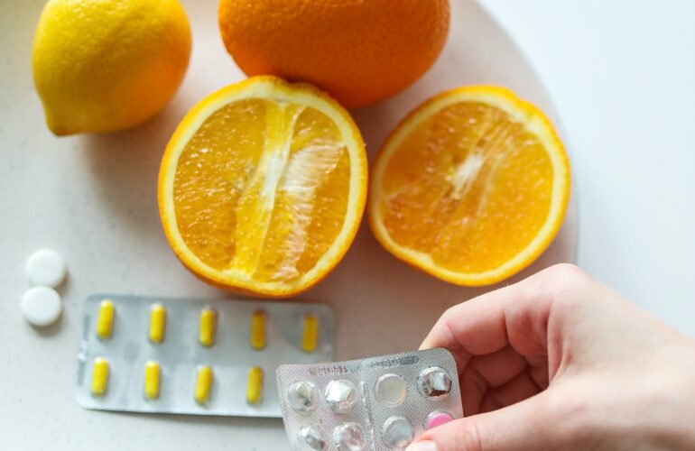 Foto di Polina Tankilevitch: https://www.pexels.com/it-it/foto/persona-mani-salute-medico-3873137/